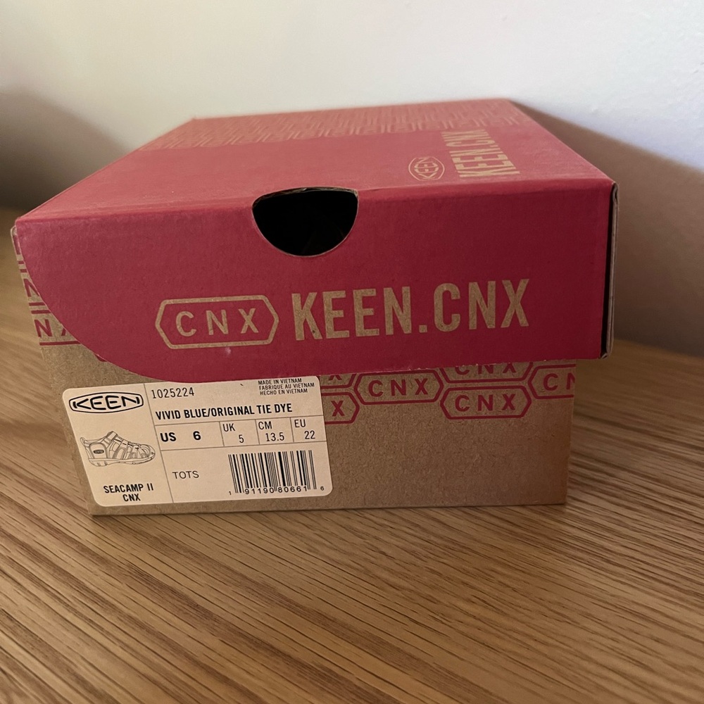 Brand New! Unworn Seacamp II CNX from Keen Kids Toddler size 6 - Rainbow Tie-Dye - Picture 3 of 5
